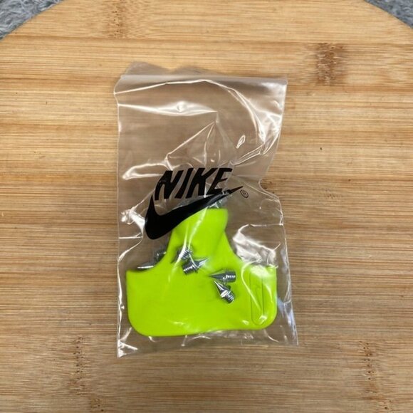 Nike Air Zoom Victory Track Field Spikes Size 8 Men Eliud Kipchoge FJ0668-100 - Picture 8 of 8